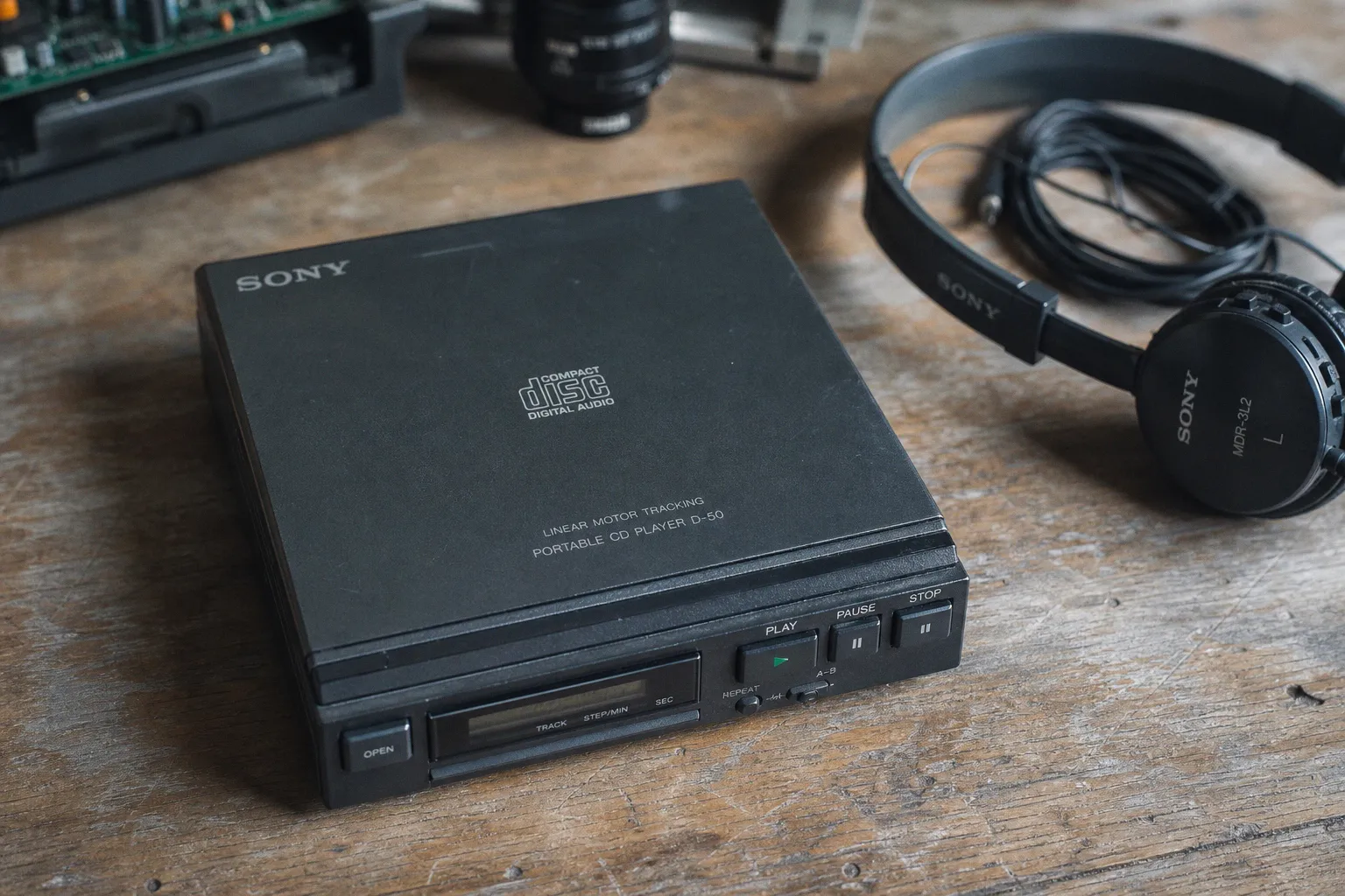 Дисковый плеер Sony Discman: опыт возвращения к CD спустя 20 лет