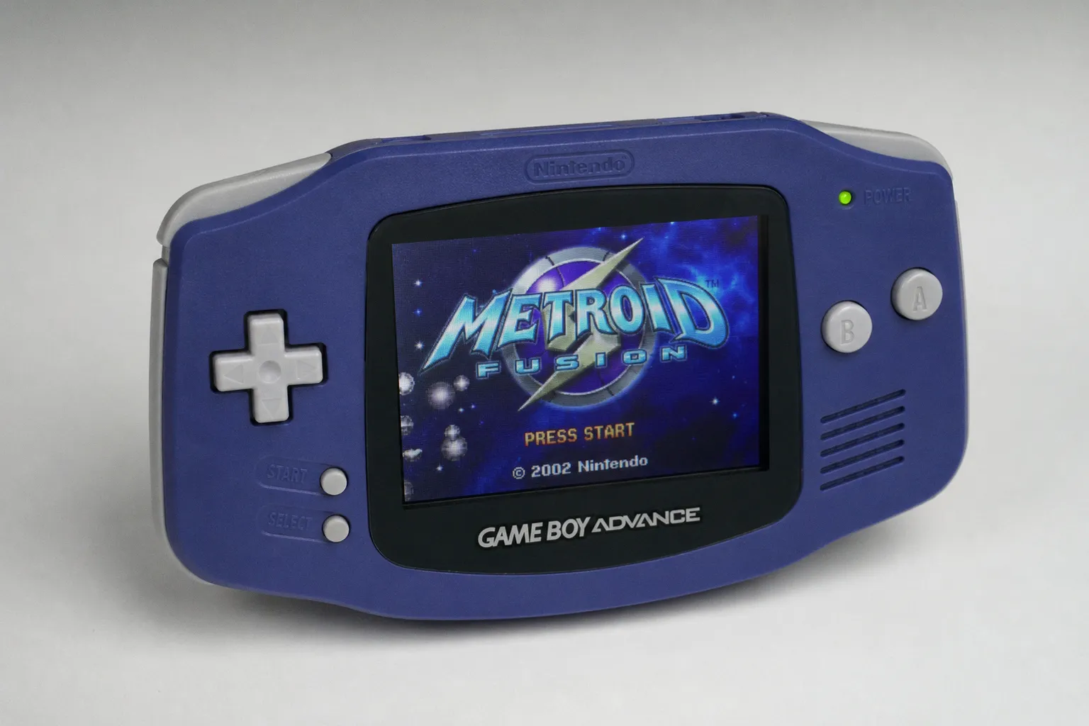 Сравнить дисплеи IPS и TFT для модификации Game Boy Advance